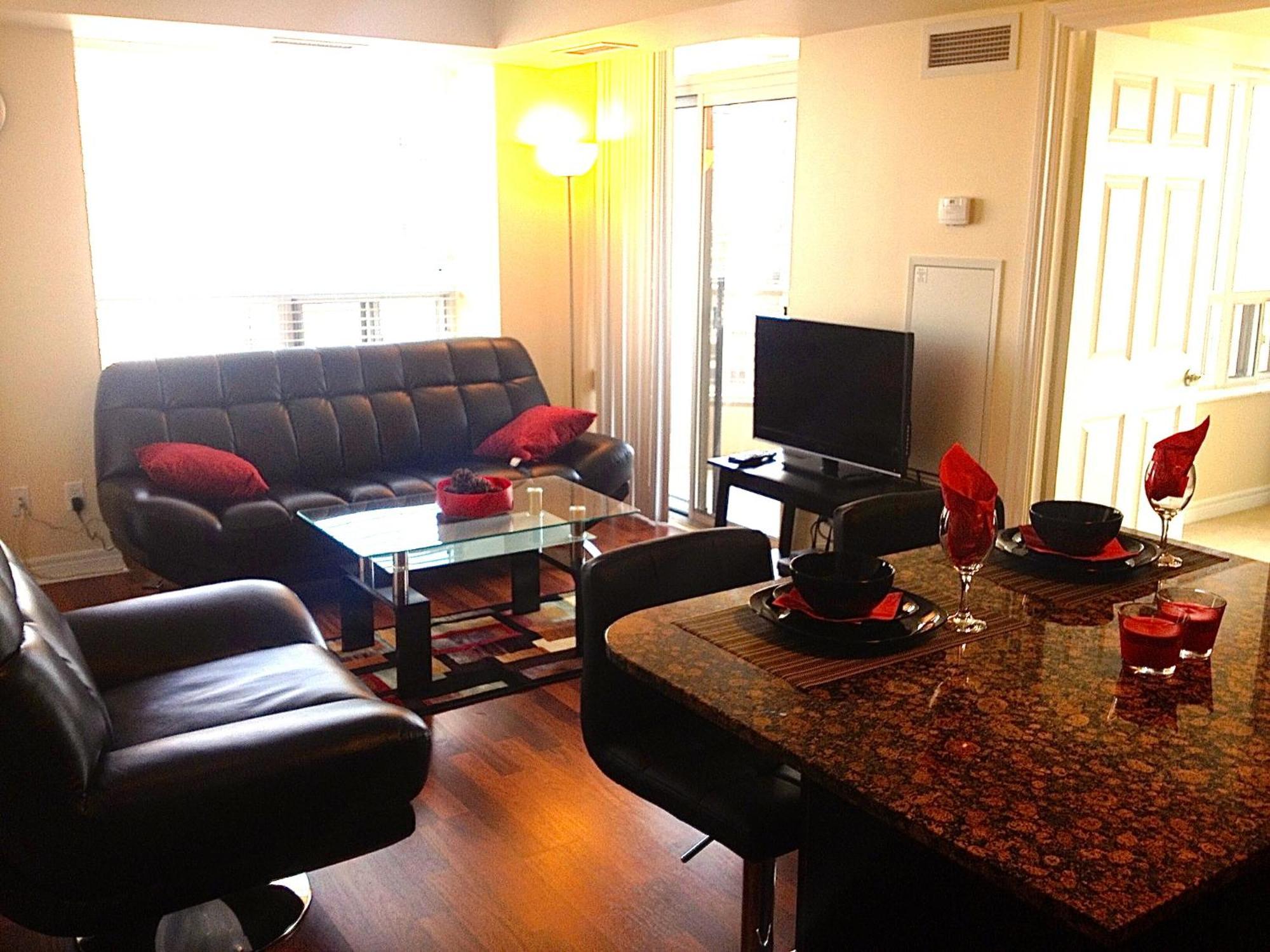 Royal Stays Furnished Apartments - Square One Mississauga Habitación foto