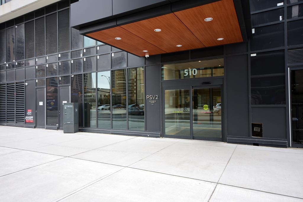 Royal Stays Furnished Apartments - Square One Mississauga Exterior foto