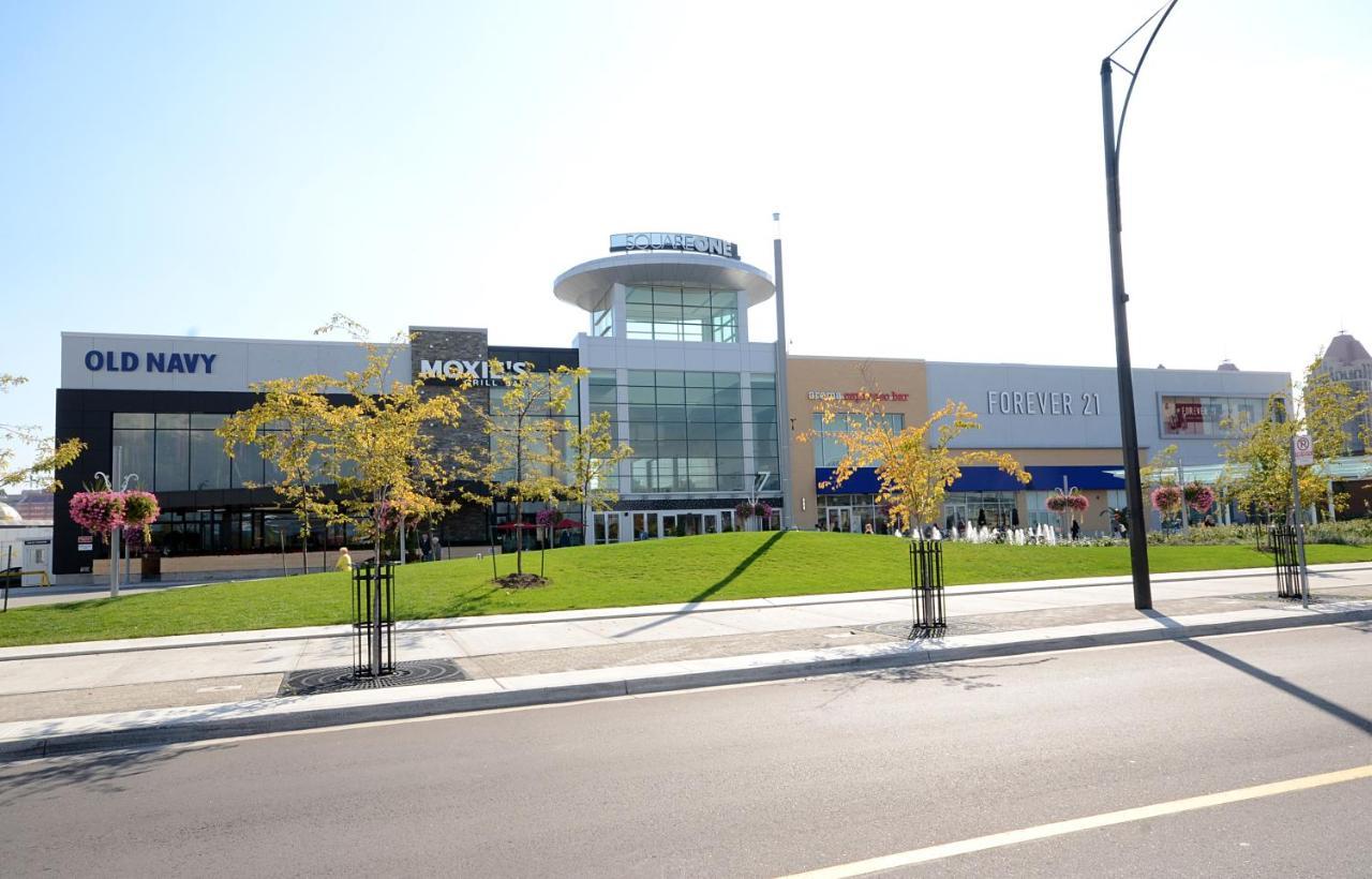 Royal Stays Furnished Apartments - Square One Mississauga Exterior foto