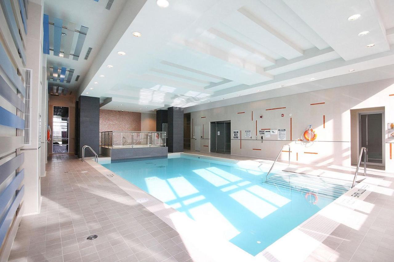 Royal Stays Furnished Apartments - Square One Mississauga Exterior foto