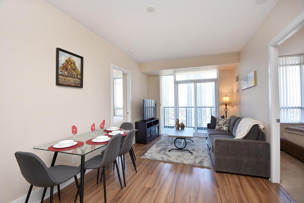 Royal Stays Furnished Apartments - Square One Mississauga Exterior foto
