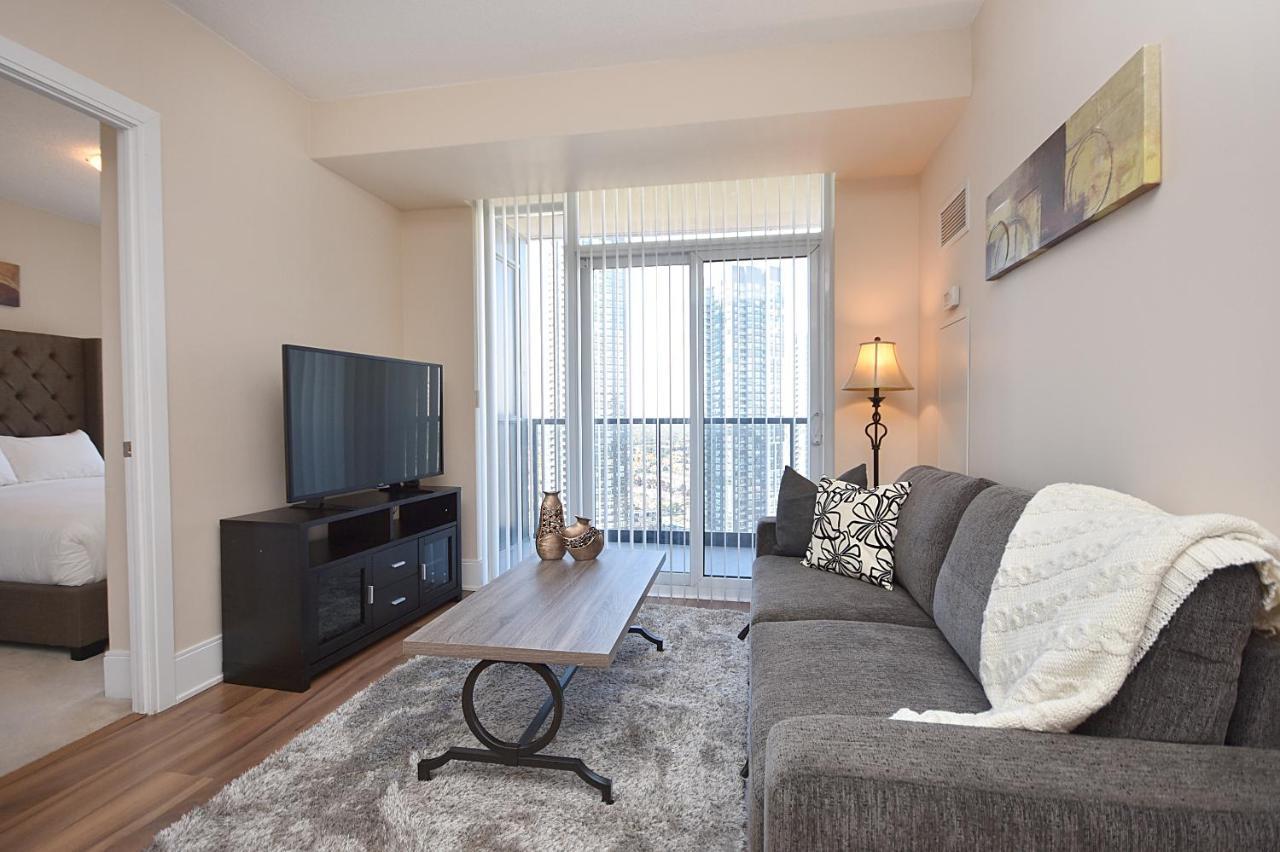 Royal Stays Furnished Apartments - Square One Mississauga Exterior foto